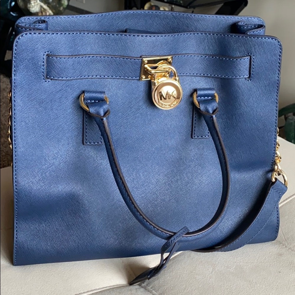 Navy Michael Kors Hamilton Purse